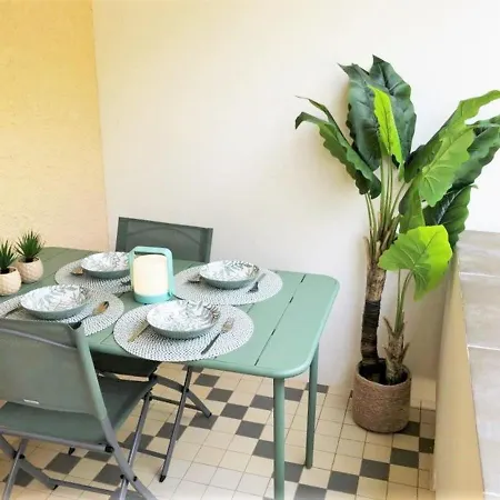 Bormes-les-mimosas, 2 Pieces, 4 Personnes - Fr-1-251-488 Apartamento